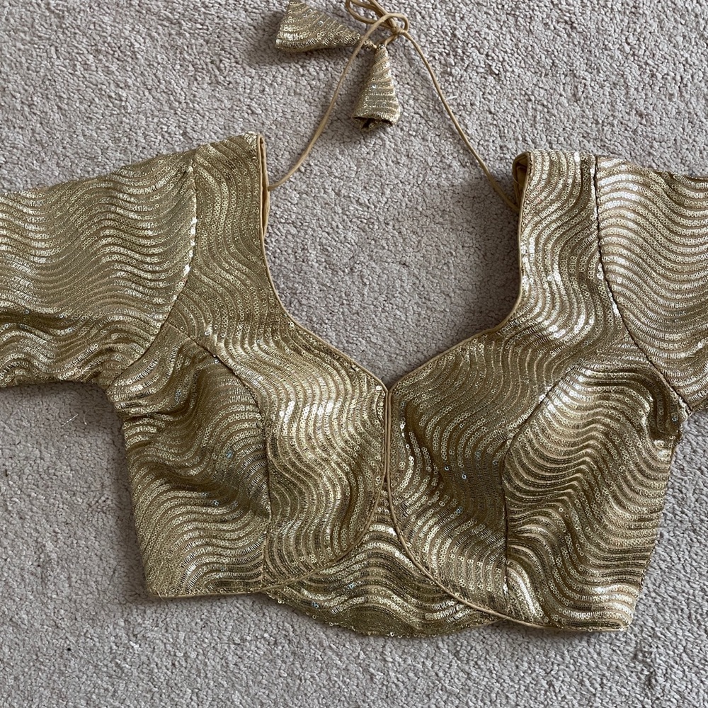 Gold Women’s Halter saree  Blouse - Elegant Shimmer Top